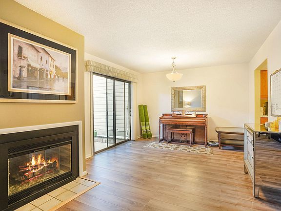 5th image of 4151 S Norway St SE #40
