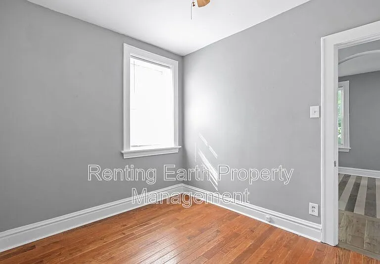 3868 Meramec St #2F — Photo 11