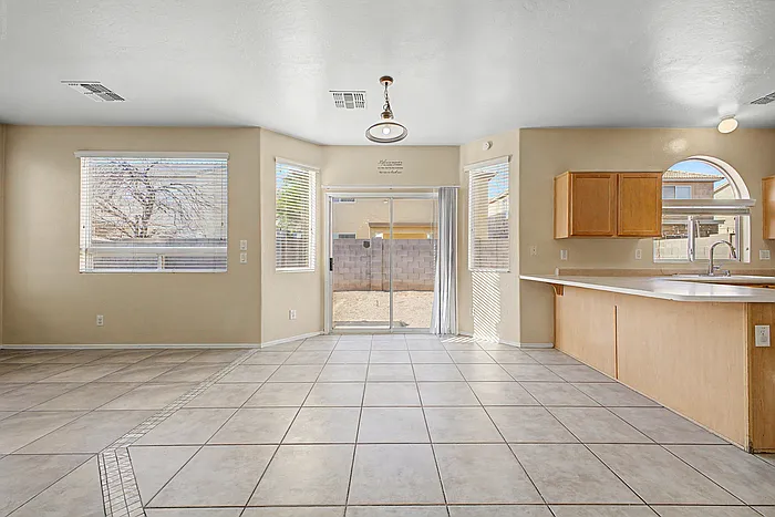 8932 W Hammond Ln — Photo 11