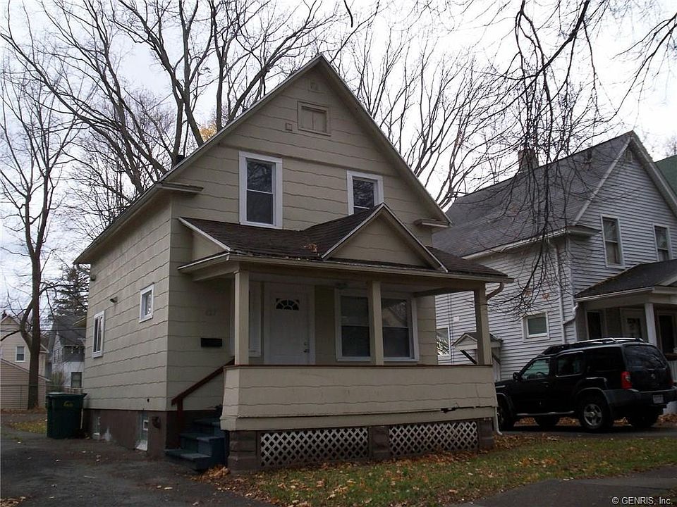 1st image of 427 Cottage St