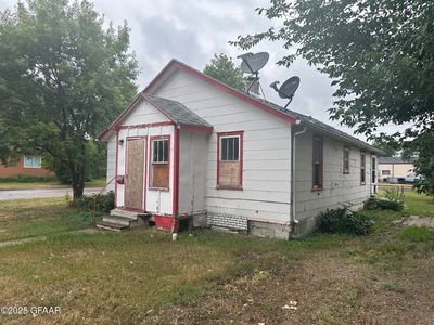 901 1st St NE, Devils Lake, ND, 58301