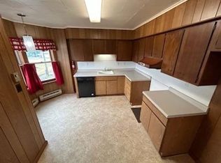 418 W Main St, Merrill, WI 54452