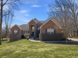 10487 Piedmont Dr, Brighton, MI 48114