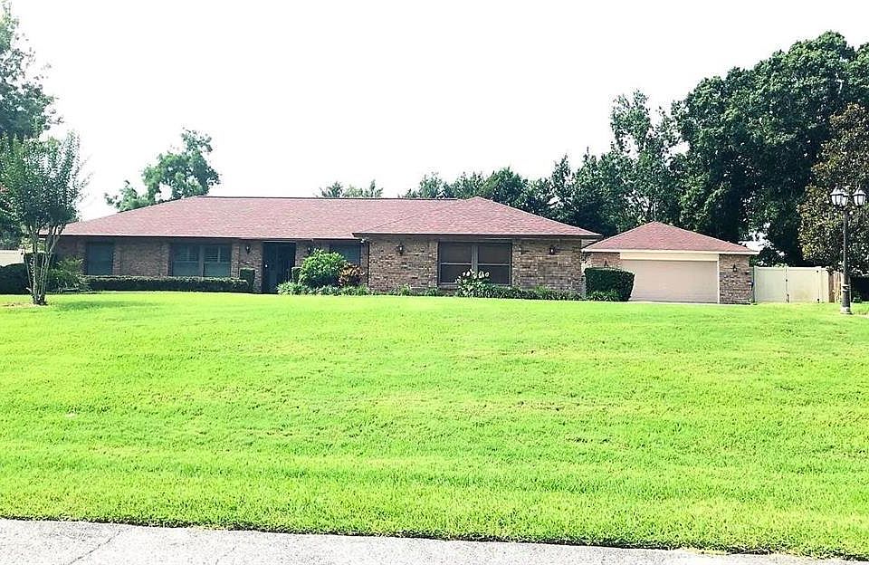 1st image of 7336 Woodglen Ct