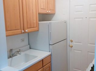 500 W Deming Pl, Chicago, IL 60614