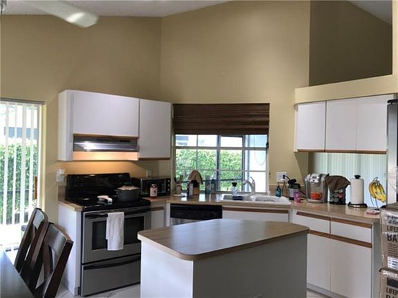3rd image of 5427 Pine Cir