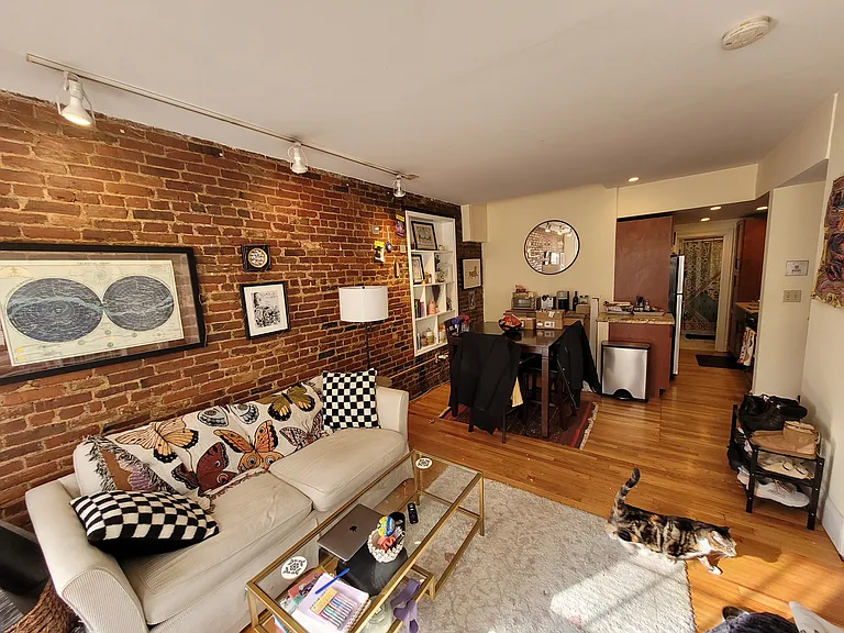 88 W Cedar St #5 — Photo 5