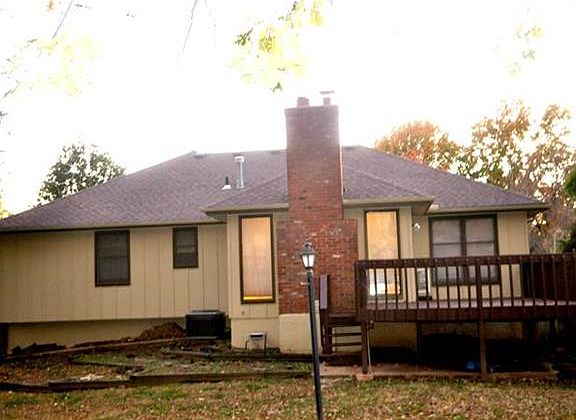3rd image of 2120 NW 12th St