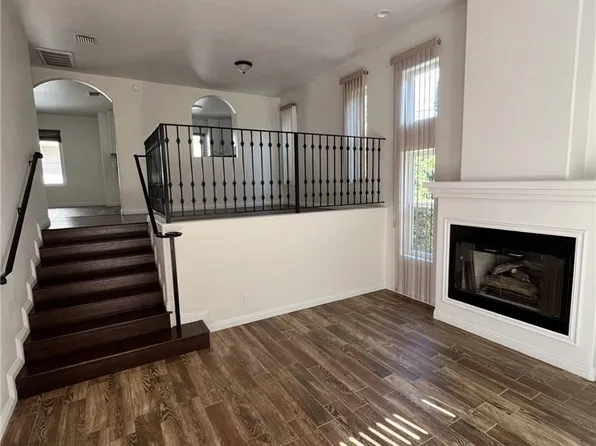 15750 Devonshire St, Granada Hills, CA 91344