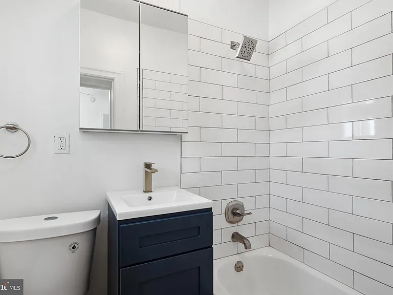 3871 Terrace St #1F — Photo 8