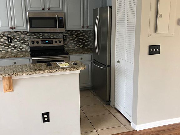 4th image of 4025 Grande Vista Blvd #102