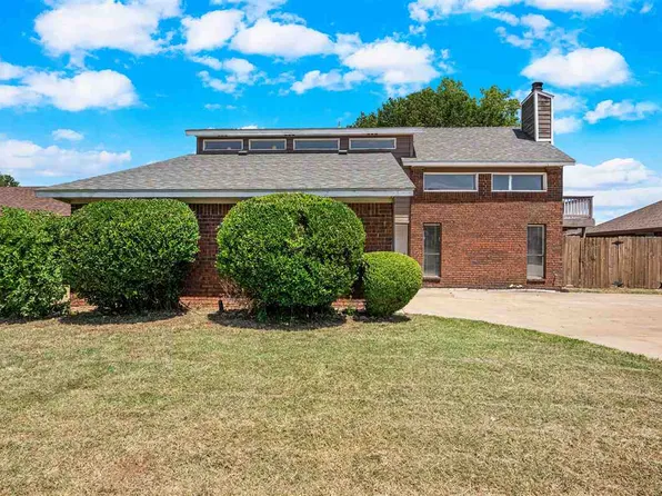 7207 SW Drakestone Blvd, Lawton, OK 73505