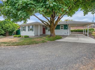 406 3rd St, Gaston, OR 97119