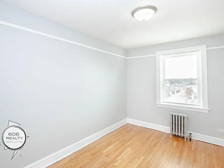 Bright and Sunny Cicero apartments! — Photo 12