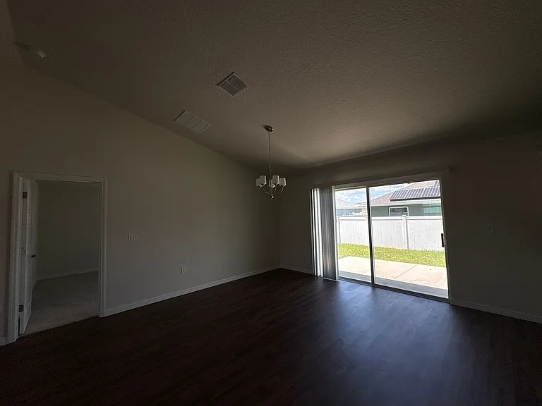 3491 SW 155th Ln — Photo 3