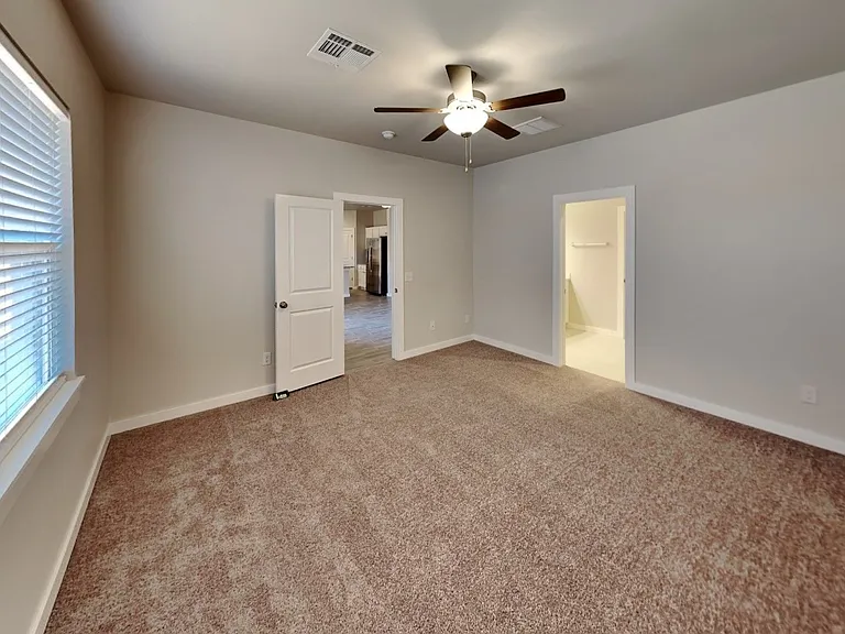 4517 NE 124th St — Photo 9