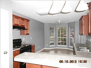 3rd image of 4070 Blackwell Dr