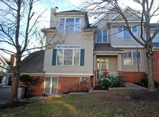 28 Loft Dr, Martinsville, NJ