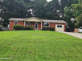 2324 Black Bear Rd, Knoxville, TN 37923