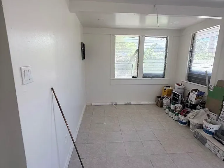 1038 Long Ln #1 — Photo 3