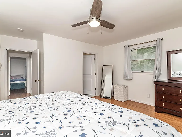 1744 Lark Ln — Photo 18