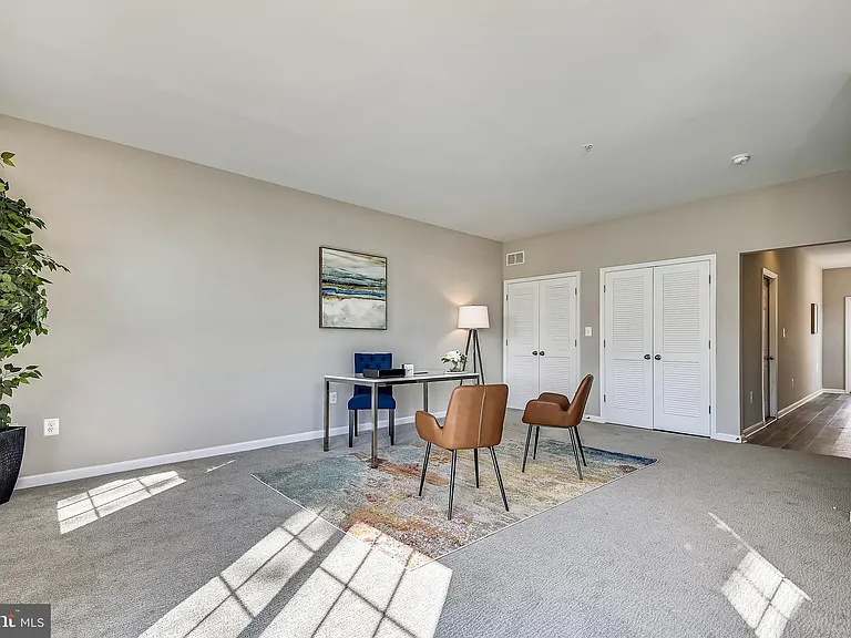 935 Dorchester Cove Rd — Photo 4