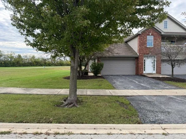443 E Autumn Dr, Beecher, IL 60401