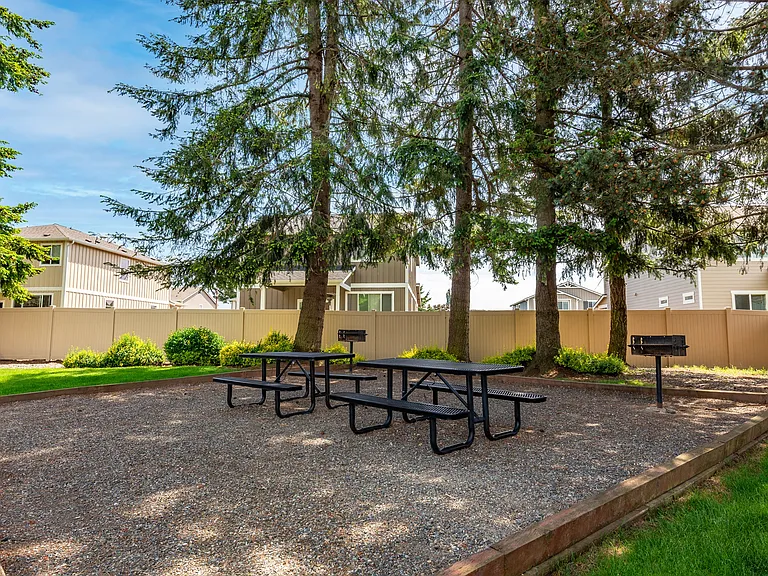 Aspen Glade Apartments — Photo 10