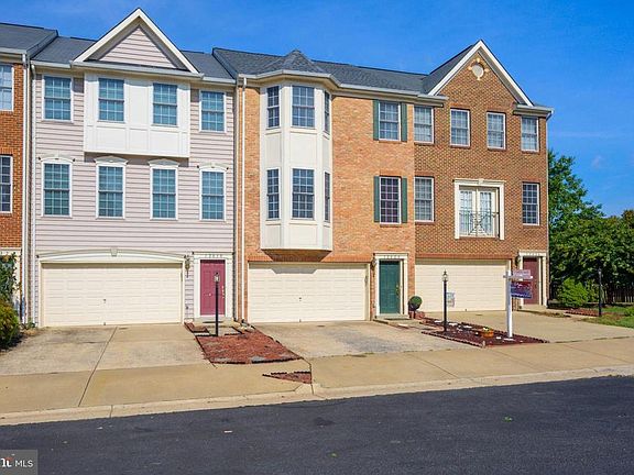 3rd image of 12028 Kemps Landing Cir