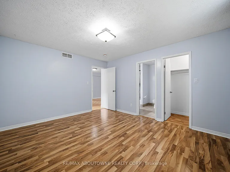 146 Bankside Dr N #UPPER — Photo 18