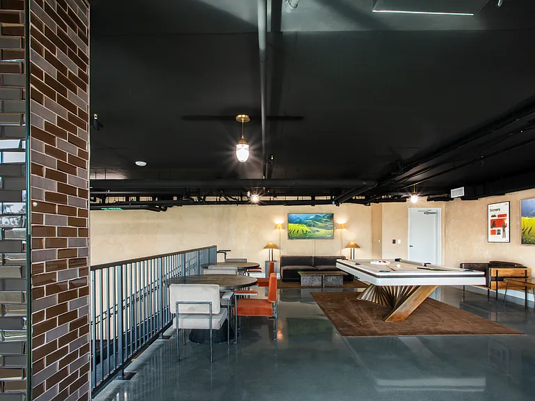Crenshaw Lofts — Photo 27