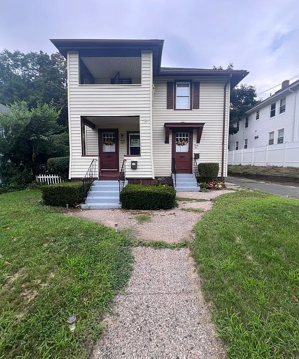 98 Putnam St #1