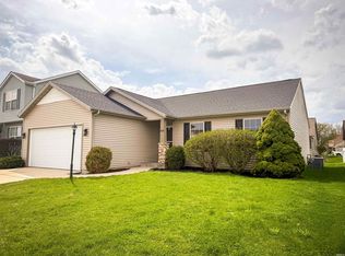 1813 Rambling Rose Ln, Mishawaka, IN