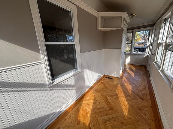 3rd image of 27509 Lasslett St