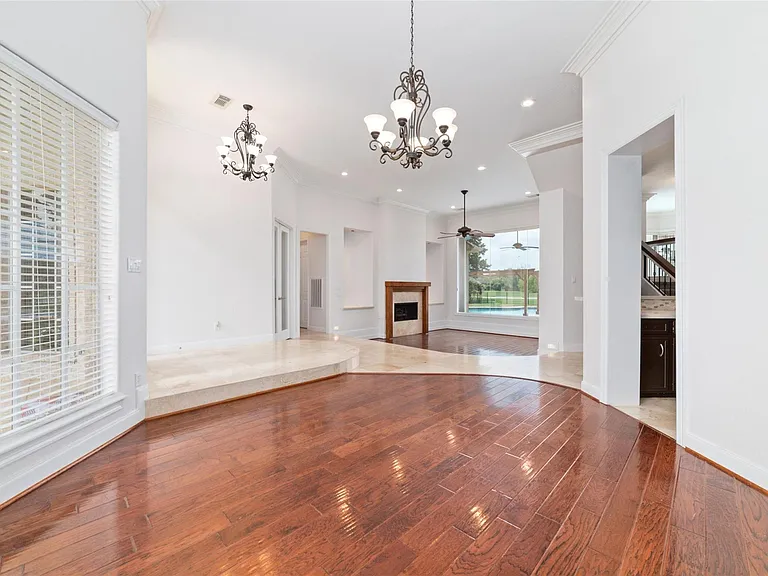 32610 Whitburn Trl — Photo 9