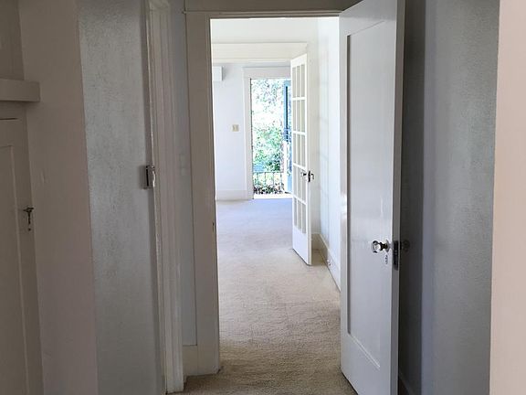 5th image of 1749 W Arbor Dr