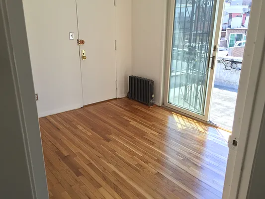 Rented by Joe Gotham LTD | media 27