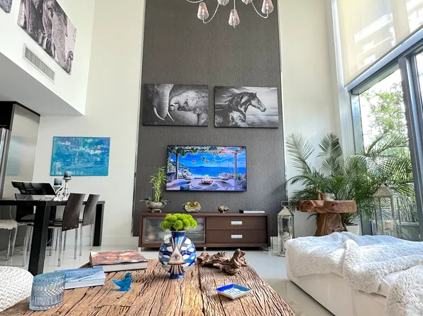 6000 Collins Ave, Miami Beach, FL