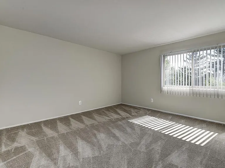 Wheaton House — Photo 3