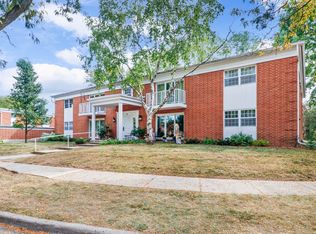 6 Heritage Cir APT 6, Madison, WI 53711