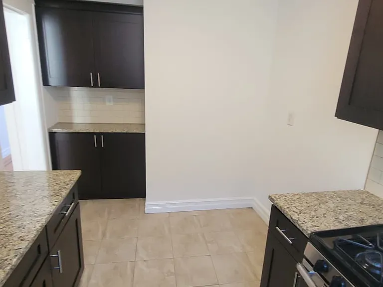 5907 Blvd East — Photo 23