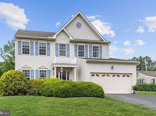 6 Kahl Manor Ct, Perry Hall, MD 21128