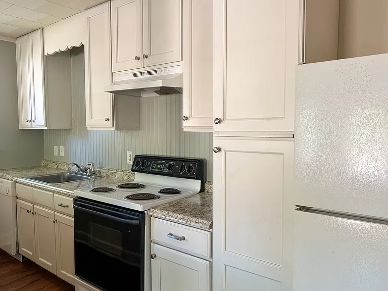1401 Downs Ave #C — Photo 4