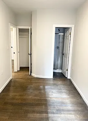 Rented by Icon Realty Services | media 27