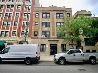 511 W Belmont Ave APT 42, Chicago, IL 60657
