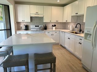13383 Bedford Mews Ct, Wellington, FL 33414