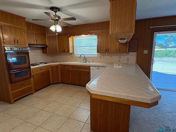 4th image of 1005 Mullis St