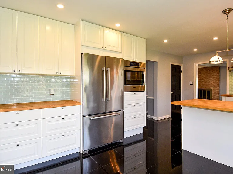 9309 Reef Ct — Photo 15