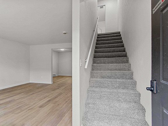 2nd image of 2130 Elmview Dr #I