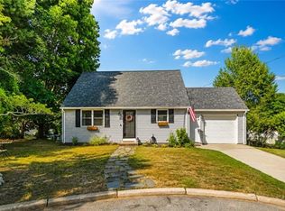 3 Marigold Cir, North Providence, RI 02904